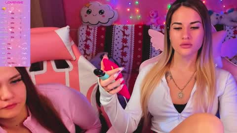 Ivanna and Jessica online show from December 30, 2024, 1:03 pm