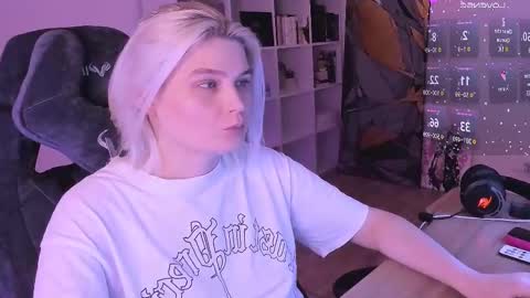 Nessie and Jessie online show from February 19, 2025, 6:54 pm