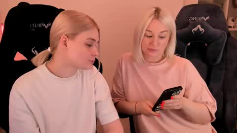 Nessie and Jessie online show from March 6, 2025, 3:45 pm