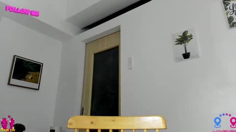 crishinahotty online show from December 8, 2024, 10:19 am