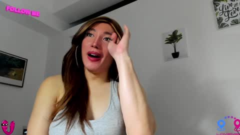 crishinahotty online show from December 16, 2024, 1:22 pm