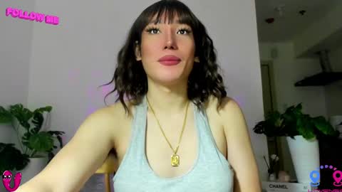 crishinahotty online show from February 23, 2025, 3:02 am