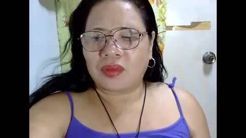 hottycrissy4u online show from April 20, 2026, 2:53 pm