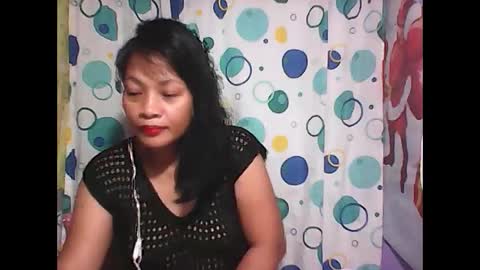 hottyelle1 online show from March 4, 2026, 12:22 pm