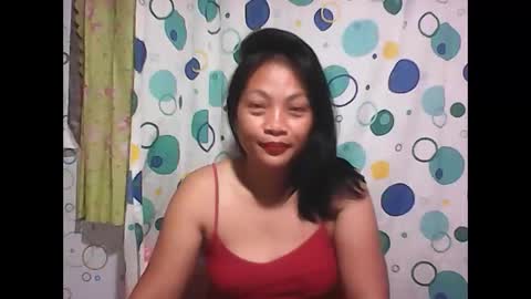 hottyelle1 online show from April 7, 2026, 3:12 pm