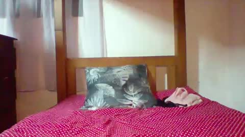 Snapshot of hottyfgirl chatting on February 21, 2025, 4:37 pm HottyFGirl online show from February 21, 2025, 4:37 pm