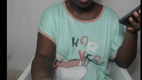 hottylissa1 online show from September 19, 2025, 7:47 pm