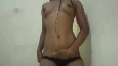 hotvanessa98 online show from May 4, 2026, 4:47 pm
