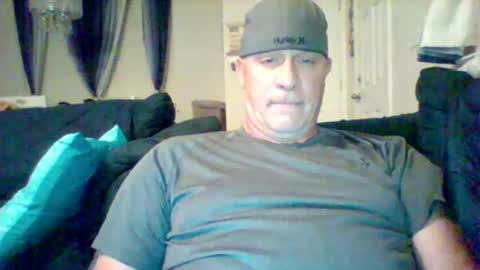 hotyummycock69 online show from September 11, 2025, 2:11 am