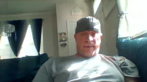 hotyummycock69 online show from November 13, 2025, 7:35 pm