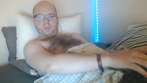 Christian online show from October 8, 2025, 2:42 am