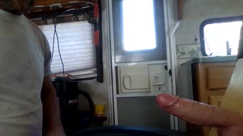 hoytme online show from October 2, 2025, 5:42 pm