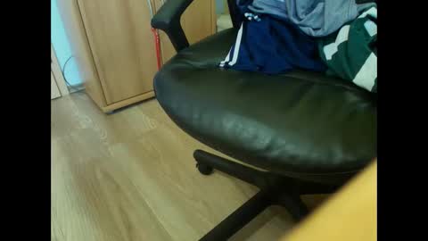 hsimpsons123 online show from November 13, 2025, 11:42 am