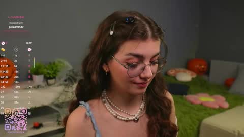 Diane online show from October 26, 2025, 9:10 pm