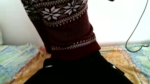 Keanu online show from December 10, 2024, 2:39 pm