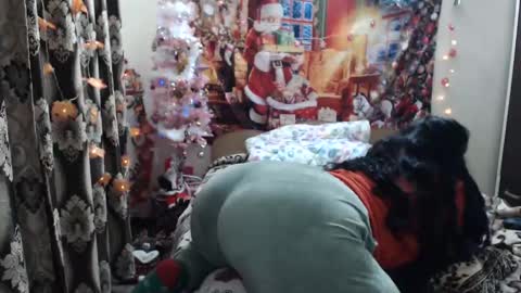 hugeassdevil online show from December 30, 2024, 12:32 am