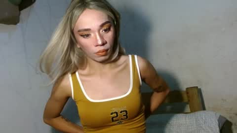 Snapshot of hugecock_caraxx chatting on July 24, 2026, 2:31 am Cara online show from July 24, 2026, 2:31 am