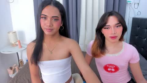 hugecock_pretty123 online show from May 27, 2026, 9:01 pm