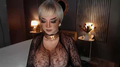 Christine online show from December 5, 2025, 8:23 am