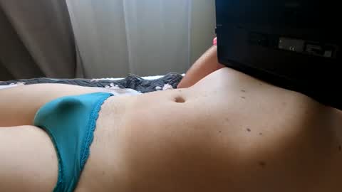 HugeCumshots online show from September 29, 2025, 10:03 pm