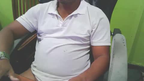 Snapshot of hugedguy2023 chatting on March 22, 2026, 9:18 pm hugedguy2023 online show from March 22, 2026, 9:18 pm