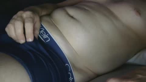 hugejass25 online show from November 27, 2025, 4:03 am