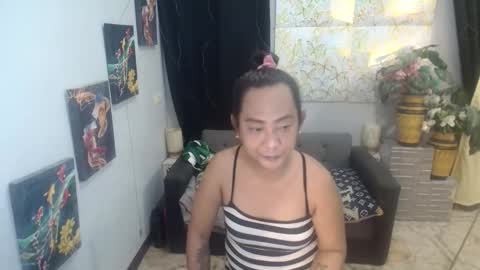 hugejuicyhotdog online show from September 17, 2025, 9:05 pm