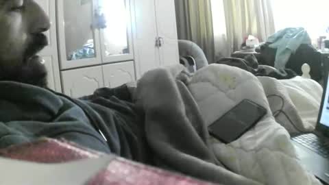 hugeveiny online show from March 26, 2026, 7:25 am