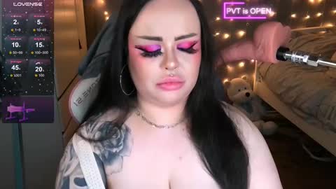 Maddison online show from February 17, 2025, 6:37 pm