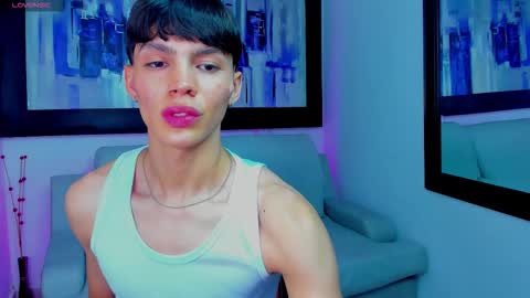 Snapshot of hugo_cano chatting on March 15, 2026, 7:09 pm Hugo Cano online show from March 15, 2026, 7:09 pm