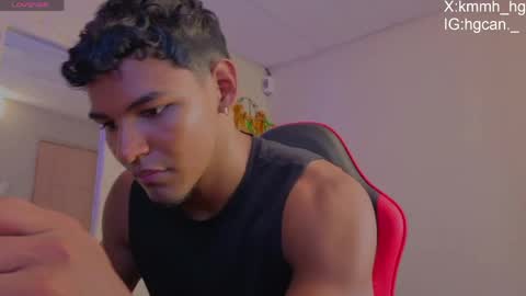 Snapshot of hugo_cano chatting on March 31, 2026, 5:35 pm Hugo Cano online show from March 31, 2026, 5:35 pm