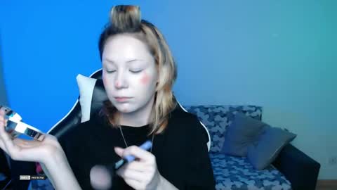 HugoMin online show from April 9, 2026, 1:49 am