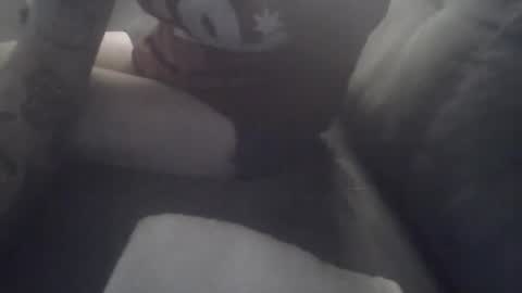 huguit026 online show from February 8, 2025, 12:28 am