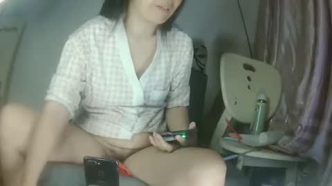 hujiajia520321431 online show from September 28, 2025, 10:26 pm