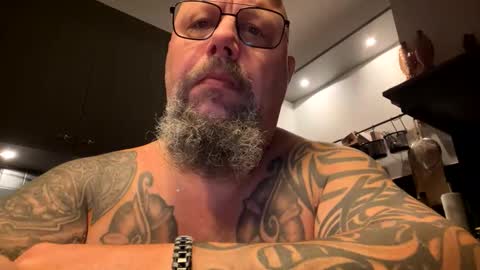 hukjisda online show from November 19, 2025, 5:18 am