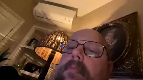 hukjisda online show from December 3, 2025, 6:50 pm