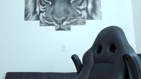 Eli online show from November 4, 2025, 12:04 pm