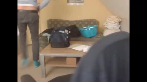 hundeleine online show from February 6, 2025, 2:26 pm