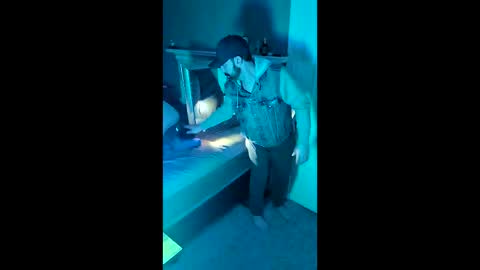 Snapshot of hungitalian40 chatting on March 5, 2026, 9:44 pm hungitalian40 online show from March 5, 2026, 9:44 pm