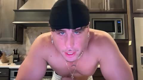 hungkingg22 online show from October 9, 2025, 2:59 pm