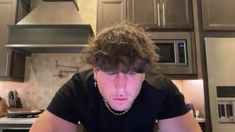 hungkingg22 online show from January 8, 2026, 7:05 pm