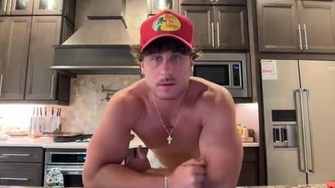 hungkingg22 online show from May 22, 2026, 3:39 pm
