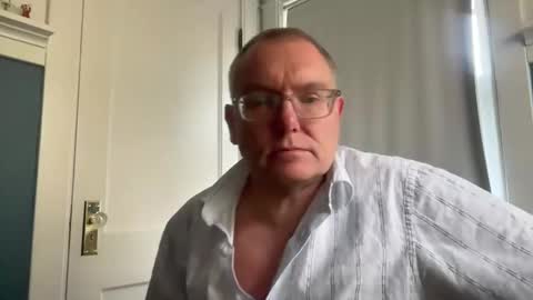 AARON online show from November 9, 2025, 3:21 pm