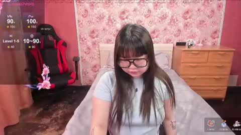 Snapshot of hungrybunny999 chatting on February 22, 2026, 5:51 am Nancy and Robert online show from February 22, 2026, 5:51 am