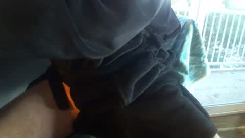 hungryluver online show from December 3, 2024, 4:17 pm