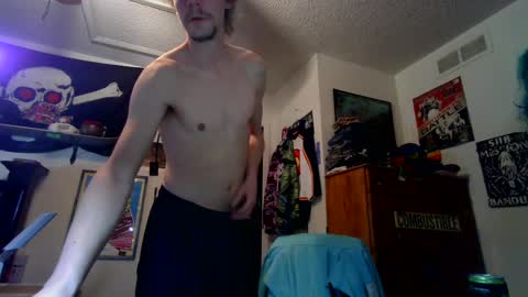 hungtxcock92 online show from March 5, 2025, 5:08 pm