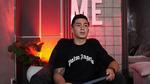 hunk_ryan online show from October 13, 2025, 7:47 pm