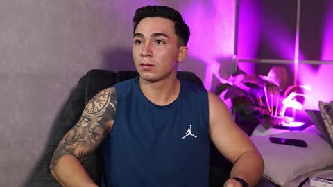 hunk_ryan online show from October 25, 2025, 12:13 pm