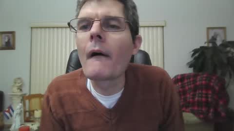 Snapshot of hunkmasclefad458 chatting on November 2, 2025, 4:15 am hunkmasclefad458 online show from November 2, 2025, 4:15 am