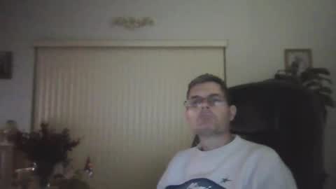 Snapshot of hunkmasclefad458 chatting on April 2, 2026, 5:16 am hunkmasclefad458 online show from April 2, 2026, 5:16 am